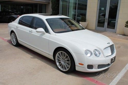 Clean, certified pre owned bentley,rear view camera, veneered picnic tables.