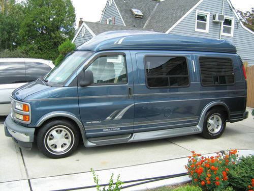 1999 gmc savana 1500 high top custom conversion van 7 passengers -loaded