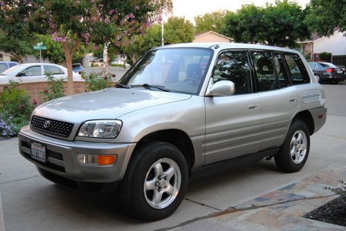 2002 toyota rav4 ev