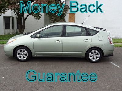 Toyotaprius hybrid hatchback backup camera jbl cd 40+mpg no reserve