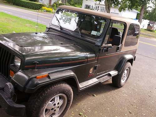 1995 jeep wrangler sahara sport utility 2-door 4.0l