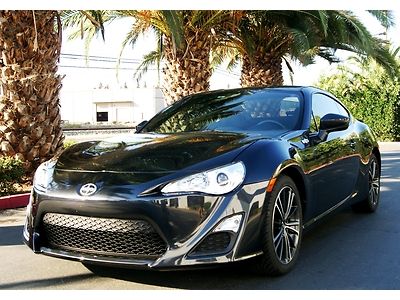 Frs rare special edition, gt-86, d-4s boxer, leather interior, low reserve!!