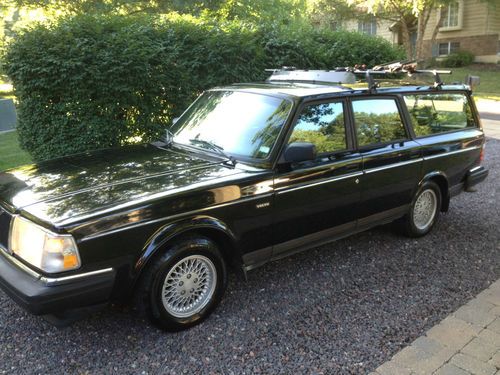 1993 volvo 240 base wagon 4-door 2.3l