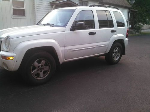 2003 jeep liberty limited 4x4 with hitch - good work truck