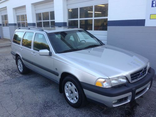 2000 volvo v70 x/c awd se wagon 4-door 2.4l