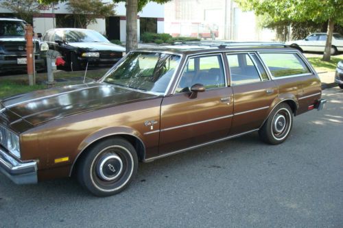 1979 oldsmobile cutlass custom cruiser diesel station wagon, rare, runs great