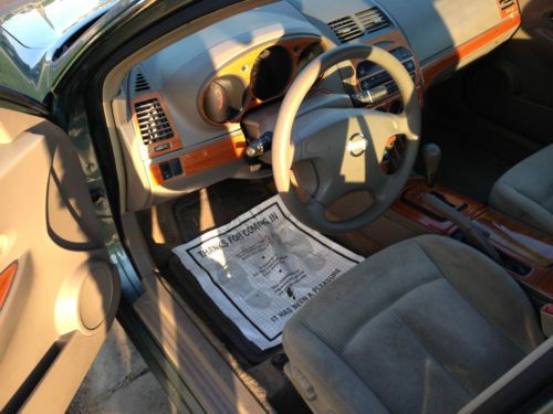2002 Nissan Altima S Sedan 4-Door 2.5L-No Reserve, image 2