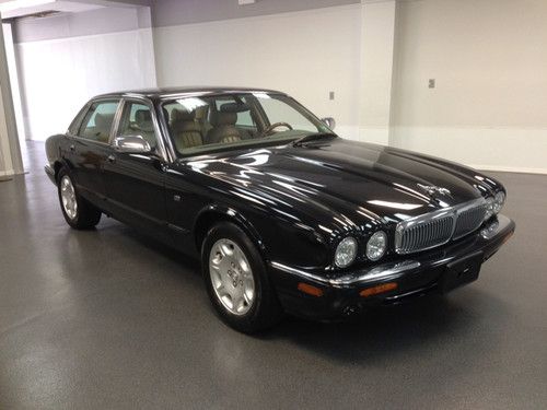 2003 jaguar xj8