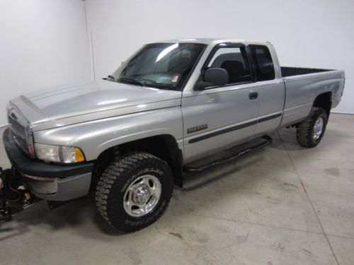 2000 dodge ram 2500 5.9l cummins turbo  auto 4x4 ext cab long co owned 80 pics