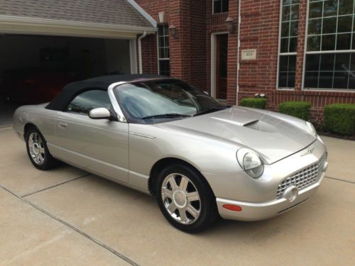 2005 ford thunderbird 50th anniversary edition convertible 2-door 3.9l