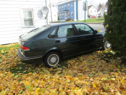 1995 saab 900 se turbo hatchback 2-door 2.0l