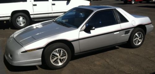 1984 pontiac fiero very good condition runs good