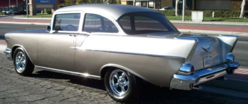 1957 Chevrolet Bel Air Base Hardtop 2-Door 4.6L, image 2