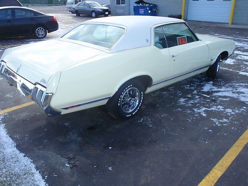 1970 cutlass supreme 55k original nice shape and solid runs great  newer paint