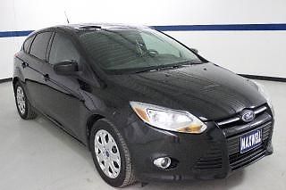 12 ford focus 5 door hatch back se fuel efficient and comfortable