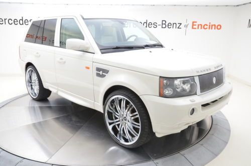 2008 range rover, 2 owners, 24 inch wheels, strut, beautiful!