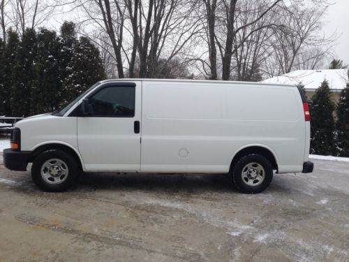 2005 chevy express 1500 awd 4x4 cargo van