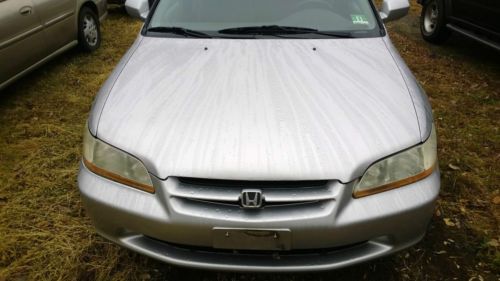 2000 honda accord (excellent condition)