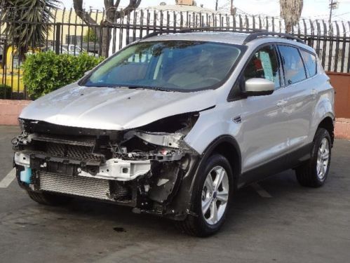 2013 ford escape se damaged salvage economical priced to sell export welcome!!