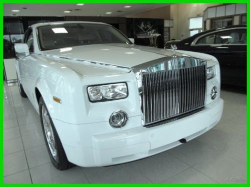 09 arctic white 6.8l v12 rr sedan *theater configuration *picnic tables *fl