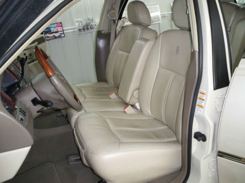 2003 LINCOLN CARTIER TOWN CAR IVORY PARCHMENT NEAR MINT LOADED NEEDS NOTHING!!!, image 16