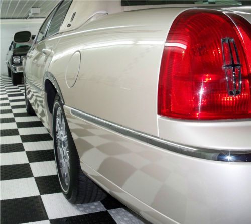 2003 LINCOLN CARTIER TOWN CAR IVORY PARCHMENT NEAR MINT LOADED NEEDS NOTHING!!!, image 19