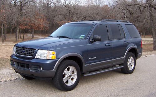 2002 ford explorer xlt 4 wheel drive - 4.6 liter v/8 - sunroof - leather