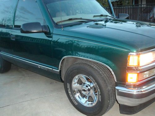 1997 chevrolet tahoe lt sport utility 2-door 5.7l