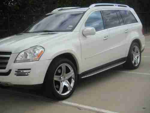 2010 Mercedes-Benz GL550 4MATIC, image 2