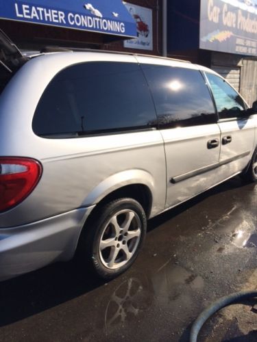 2005 dodge grand caravan se mini passenger van 4-door 3.3l