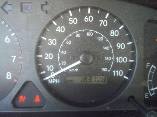 2001 Toyota Corolla, NO RESERVE, image 6