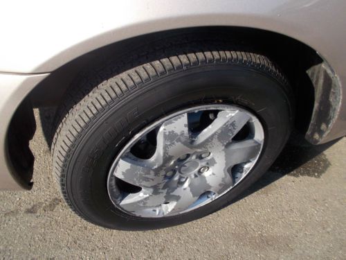 2001 Toyota Corolla, NO RESERVE, image 16
