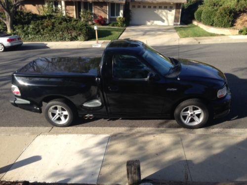 2004 ford f-150 svt lightning