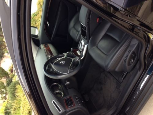 2011 Volvo XC70 T6 Wagon 4-Door 3.0L, image 2