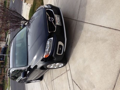 2011 Volvo XC70 T6 Wagon 4-Door 3.0L, image 3