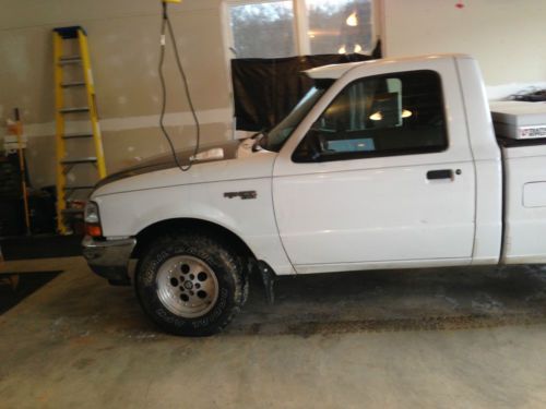 99 ford ranger, 2wd , manual 5 -spd. good runner, daily driver.