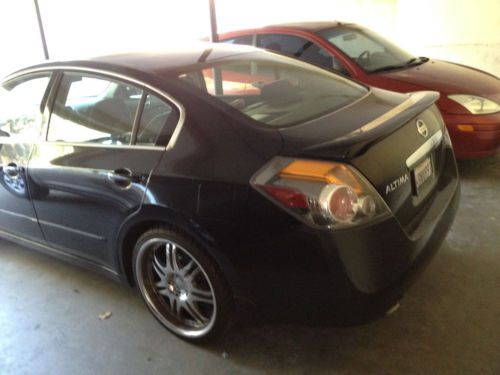 2008 nissan altima se sedan 4-door 3.5l