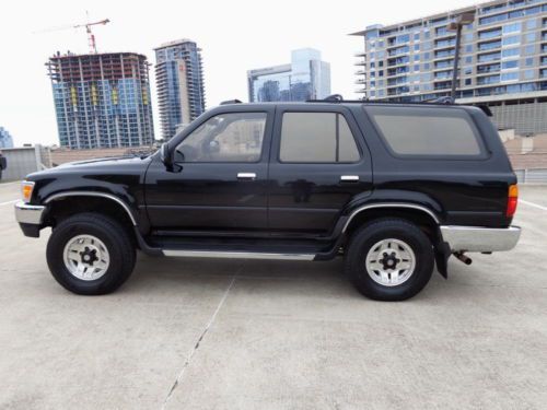 ONE OWNER 1994 TOYOTA 4RUNNER 4X4 LIMITED DRIVES GREAT EXTRA CLEAN CLEAN TITLE, image 3