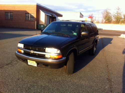 2001 chevy blazer 4dr 4x4 very reliable