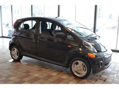 Electri car low miles low price navigation cloth black alloy wheels warranty