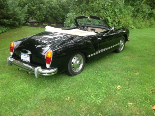 Volkswagon 1972 karmann ghia convertible great shiny black and tan interior/top