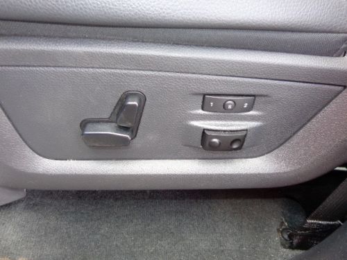 12 RAM 2500 CREW LARAMIE CUMMINS TURBODIESEL BLACK HEATED LEATHER NAVIGATION, image 11