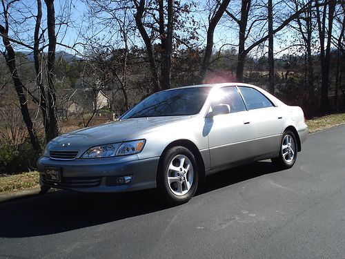 2001 lexus es300 base sedan 4-door 3.0l