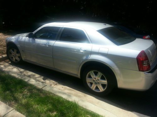 2006 chrysler 300c hemi awd nav