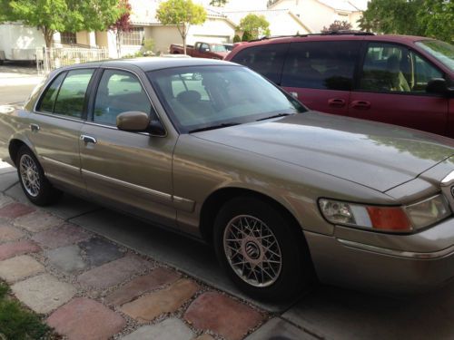 2001 ford grand marquis base sedan 4-door 4.6l