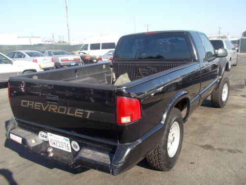 1995 Chevy S10 NO RESERVE, image 2