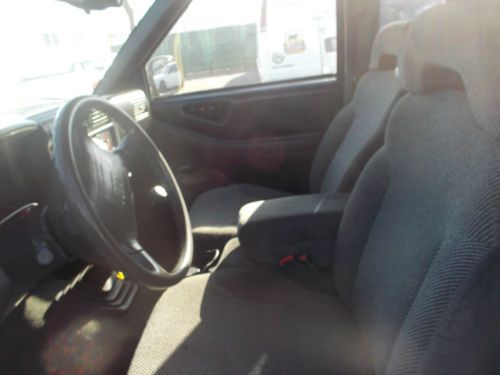 1995 Chevy S10 NO RESERVE, image 3