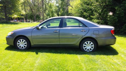 2005 toyota camry le sedan 4-door 2.4l