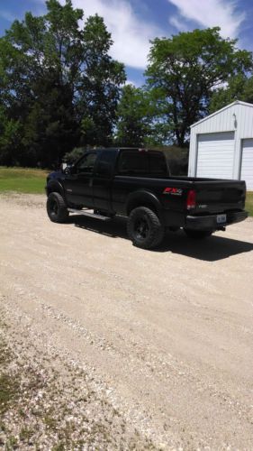 2004 F250 Superduty Diesel 6.0L FX4, image 3