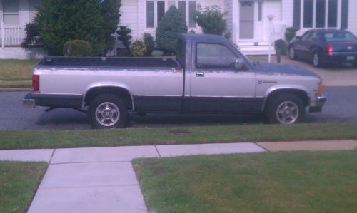 Historic 1987 dodge dakota le standard cab pickup 2-door 3.9l